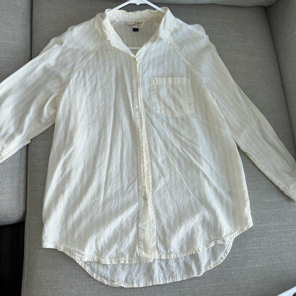 Long Sleeve Button Up Top - Picture 9 of 10